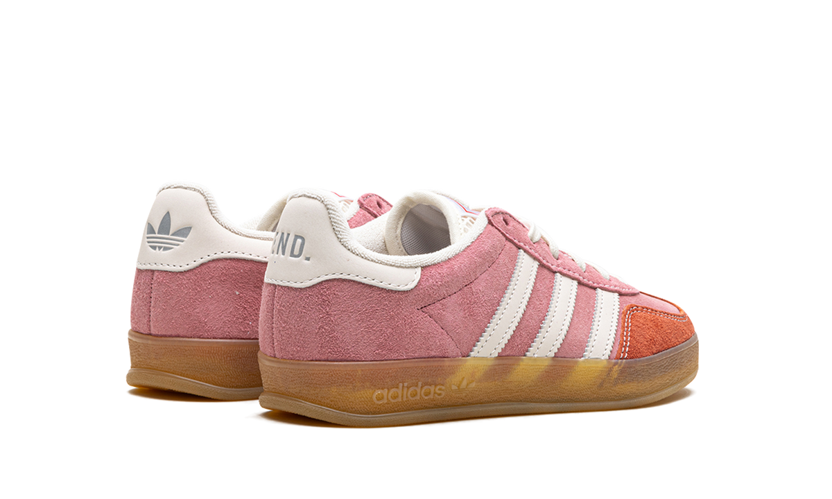 Gazelle Indoor "Laundromat" IH8543
