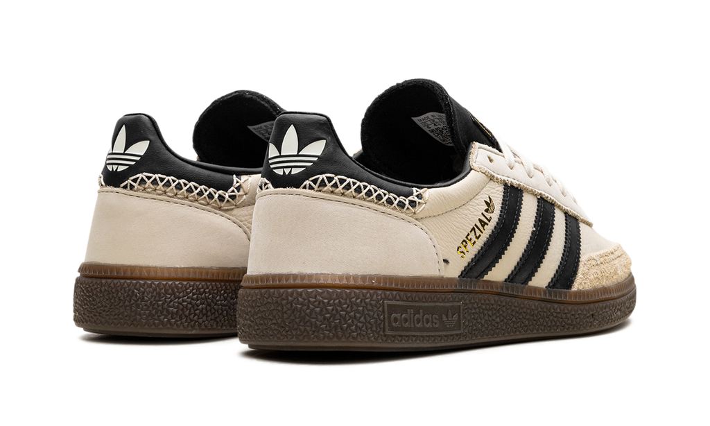 Handball Spezial WMNS "Wonder White Black" IE3698