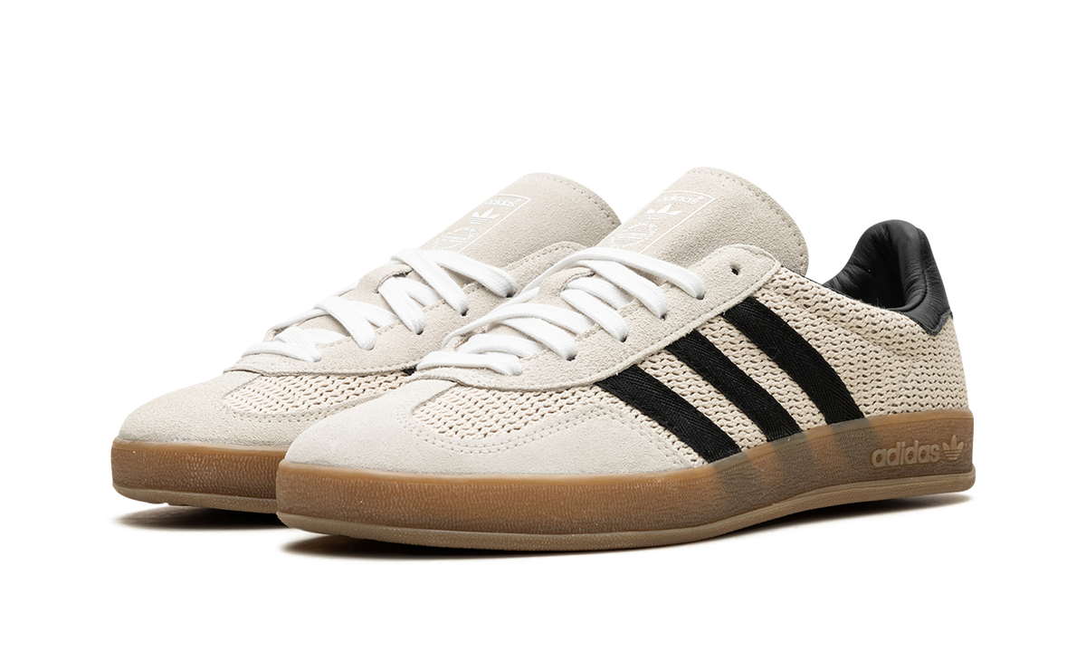 Gazelle Indoor "Aluminum / Core Black" IH4769